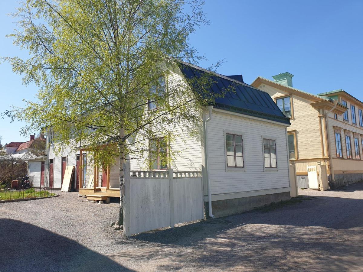 Vaelrenoverad Fin Laegenhet I Charmigt Omrade Söderhamn Exterior foto